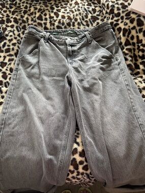 Gray Mid-rise Relaxed Fit Jeans